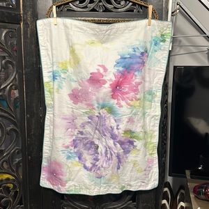 Gorgeous Welspun Abstract Floral Watercolor Design Standard Pillowcase Sham.